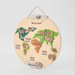 BusyKids Holz-Weltkarte mit magnetischen Tierfiguren