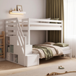 BusyKids HAPPY Etagenbett aus Holz für 3 Personen mit Stauraumtreppe